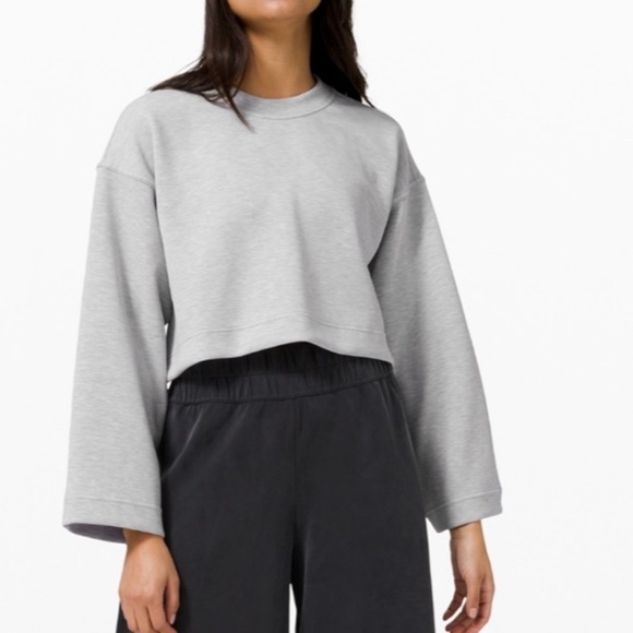 Lululemon cropped pull over - Picture 2 of 7